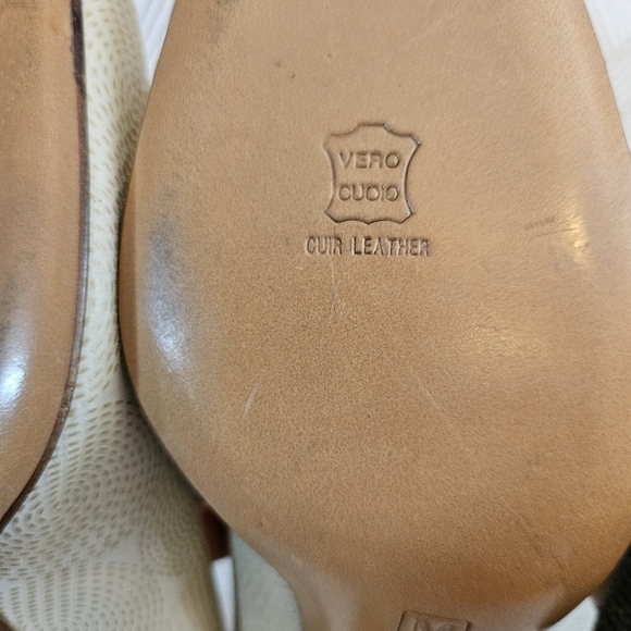 BRUNO MAGLI Embroidered Fabric Pumps Heels Made in Italy Cream 10 B - Picture 9 of 13